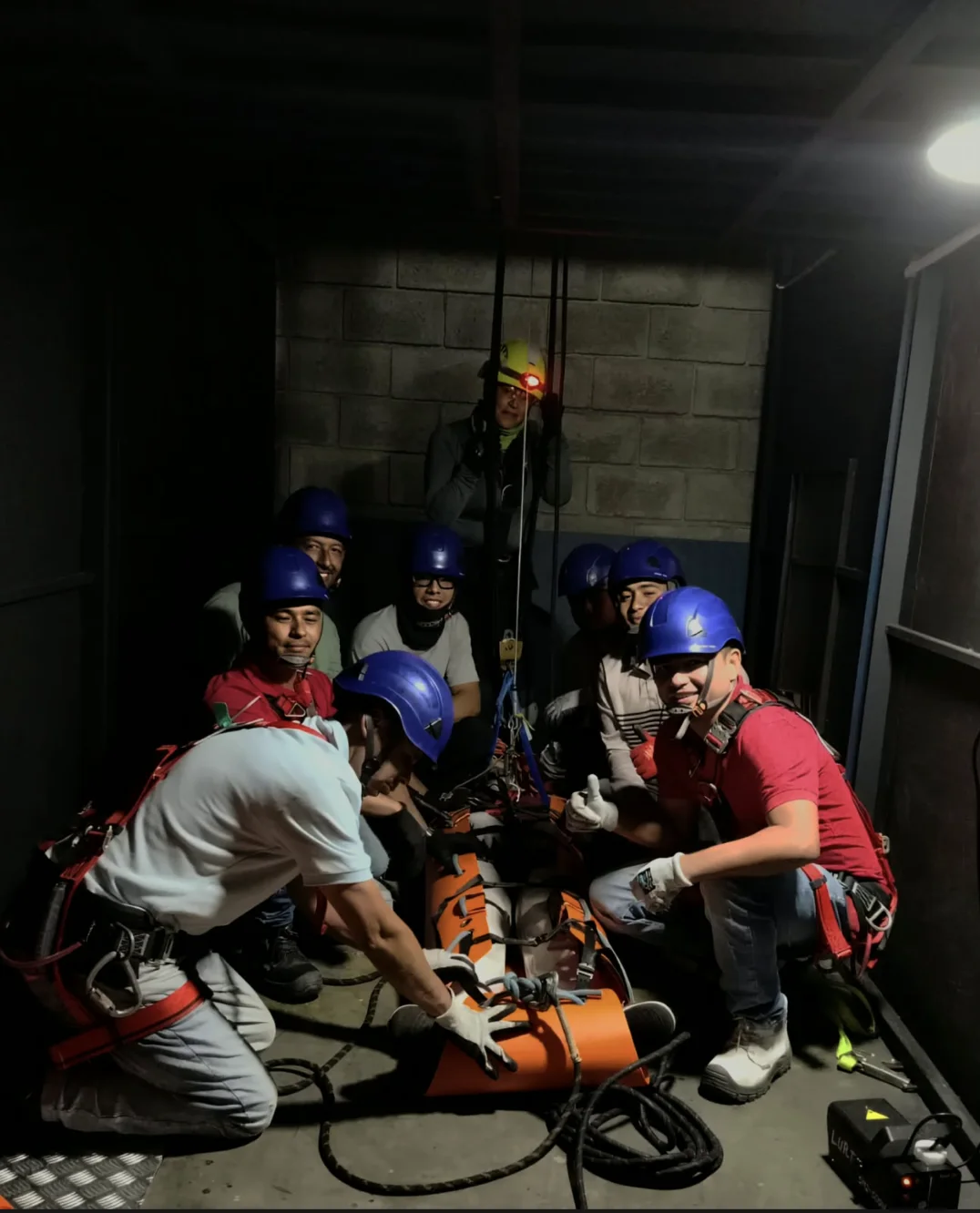 Práctica del curso de Vigía de Espacios Confinados en Satar Rionegro